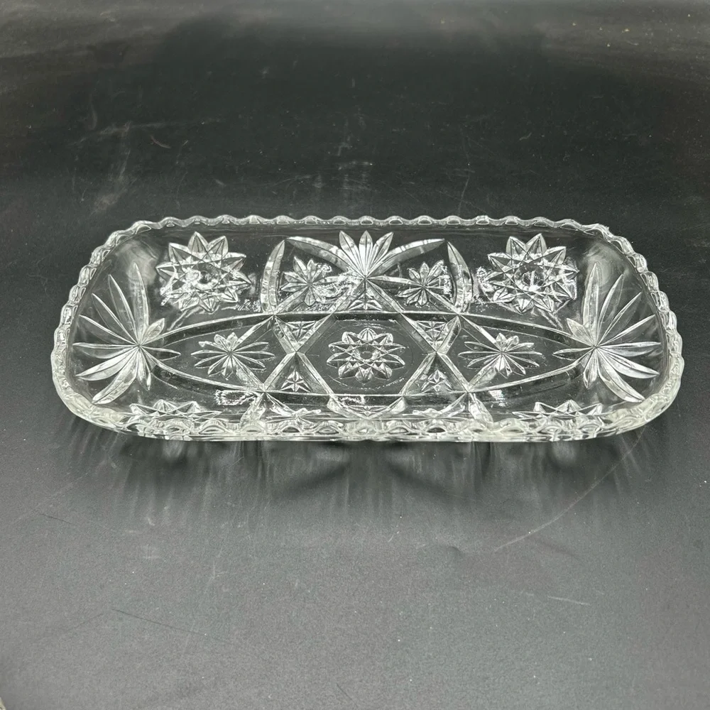 Anchor hocking prescut Elegant Clear Glass Bath Tray or relish tray